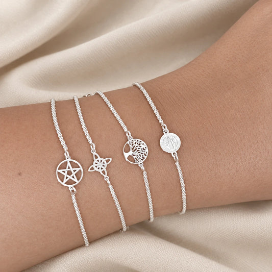 Pulsera "Wiccan Shield": Nudo de Bruja en Plata y Cadena Coreana