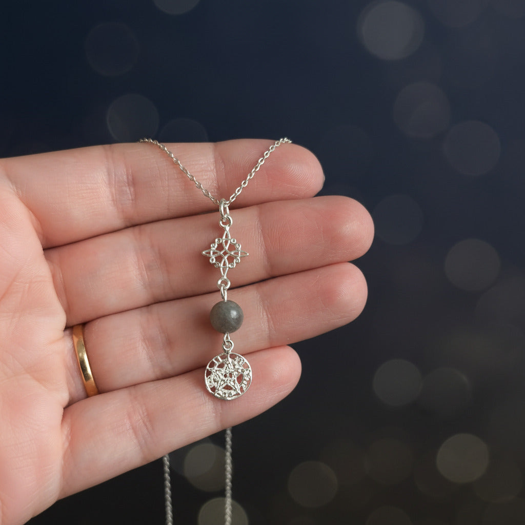 Colgante Nudo de Bruja y Tetragramatón en Plata de Ley 925 con Labradorita - Amuleto de Protección
