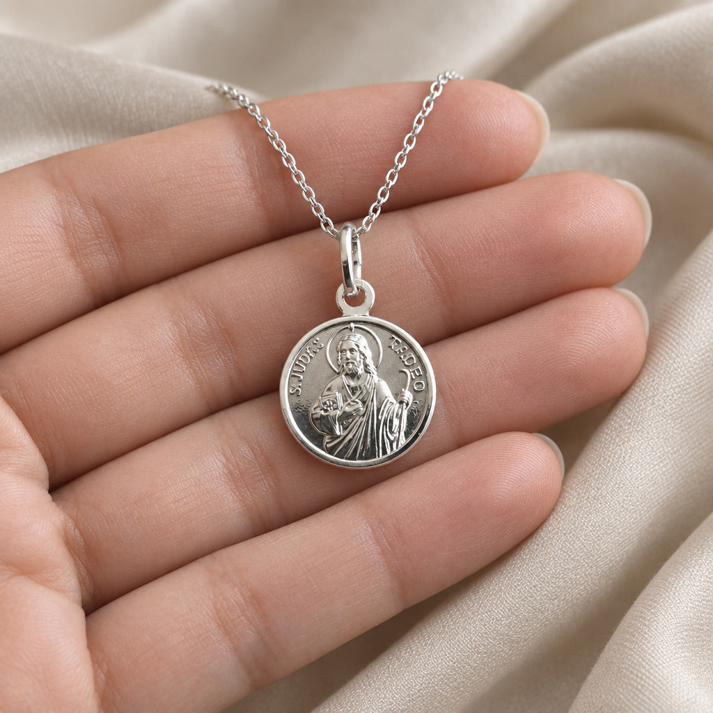 Colgante Medalla San Judas Tadeo de Plata de Ley 925 de 15 mm
