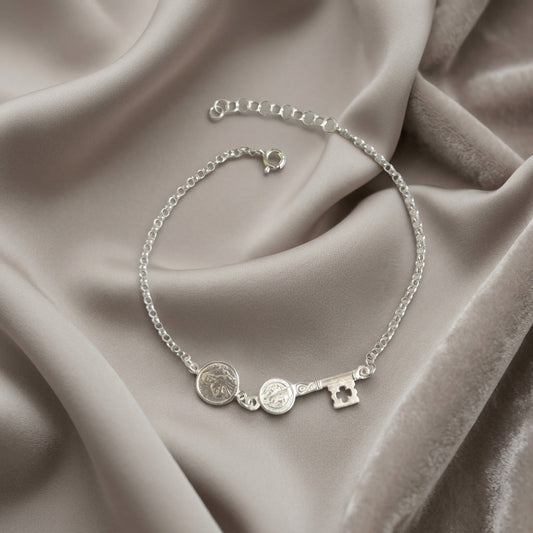 Pulsera de Medalla de San Judas y Llave de San Benito de Plata de Ley 925 | Plata y Magia