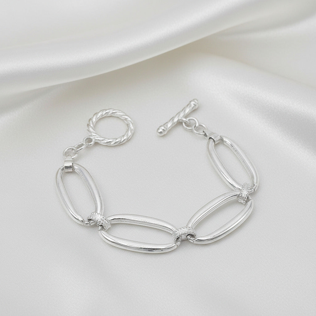 Pulsera "Infinite Connection" – Eslabones Grandes de Plata de Ley (19 cm) con Cierre de Palanca
