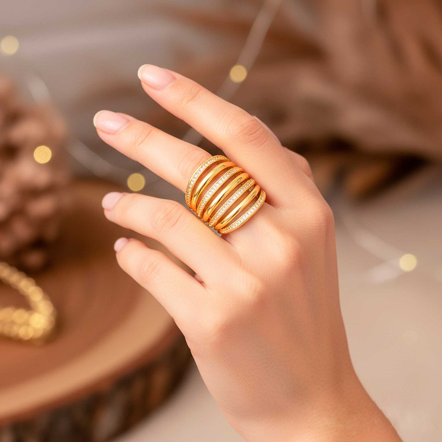 Anillo Espiral de Luz Ajustable con Circonitas Blancas