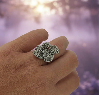 Anillo "Destello de Medianoche" – Sortija de Plata de Ley 925 y Marquesitas Labradas