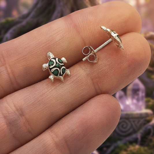 Pendientes "Guardián de la Longevidad" – Tortugas Esmeralda de Plata y Esmalte místico