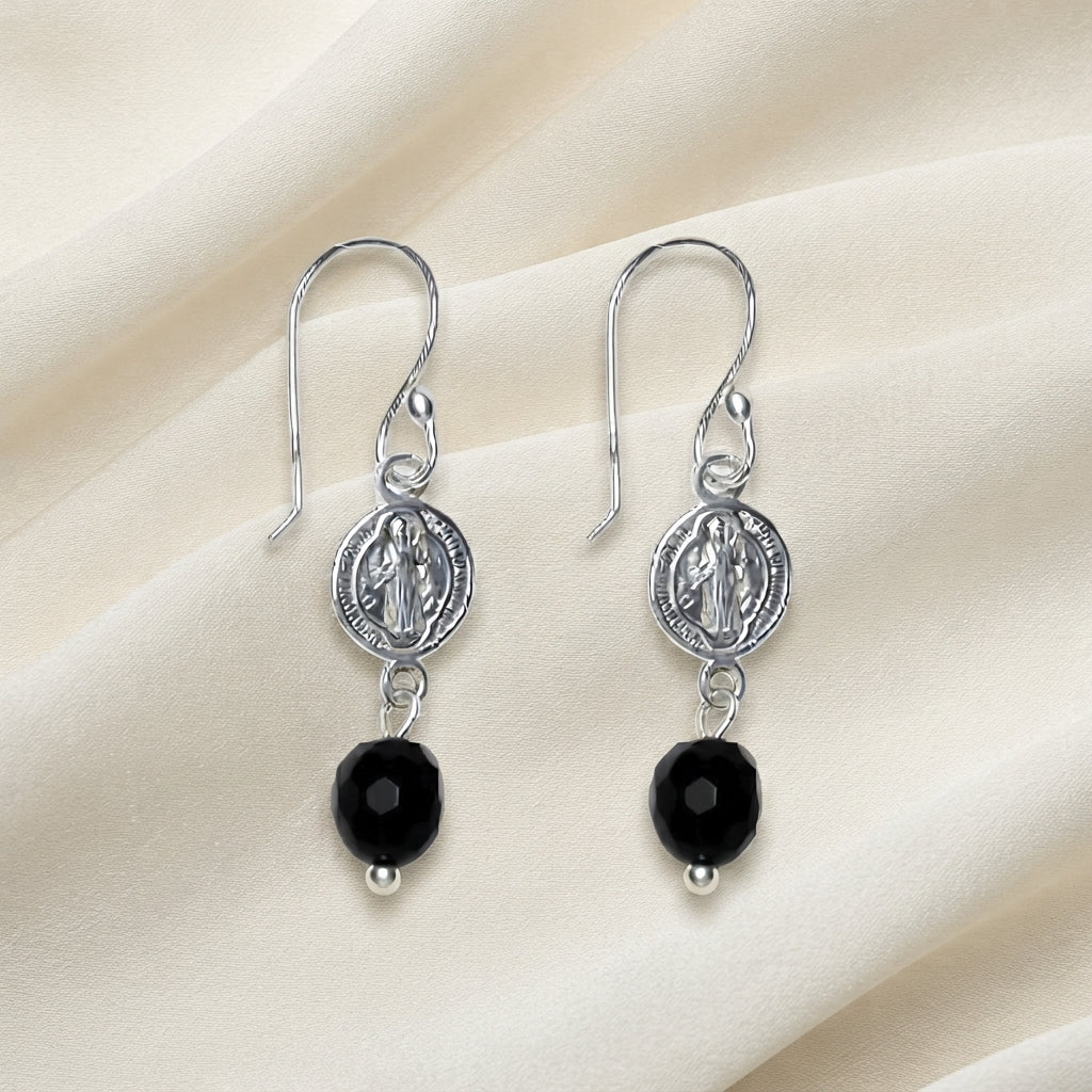 Pendientes San Benito y Ónix en Plata de Ley 925