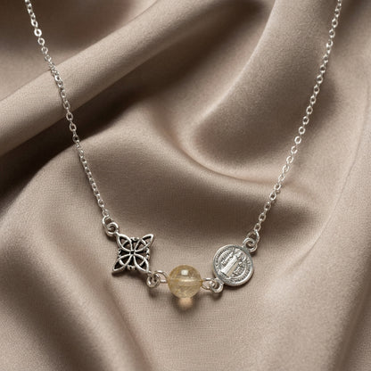Collar de Plata de Ley 925 con San Benito, Nudo de Brujas y Citrino