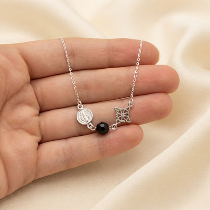 Collar de Plata de Ley 925 con San Benito, Nudo de Brujas y Ónix