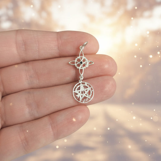 Colgante "Escudo de Ébano" en Plata de Ley - Amuleto Nudo de Bruja, Tetragramatón y Gema Negra