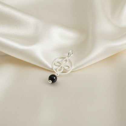 Colgante "Fortuna Serena" en Plata de Ley - Amuleto Trébol de Cuatro Hojas y Ónice Negro