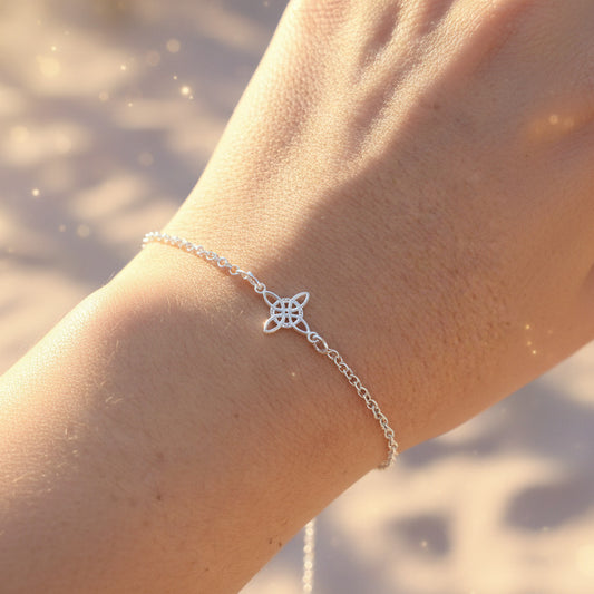 Pulsera "Vínculo de Protección" en Plata de Ley - Nudo de Bruja con Cadena Rolo