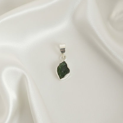 Colgante Moldavita en Plata de Ley 925 - Piedra Natural Transformadora