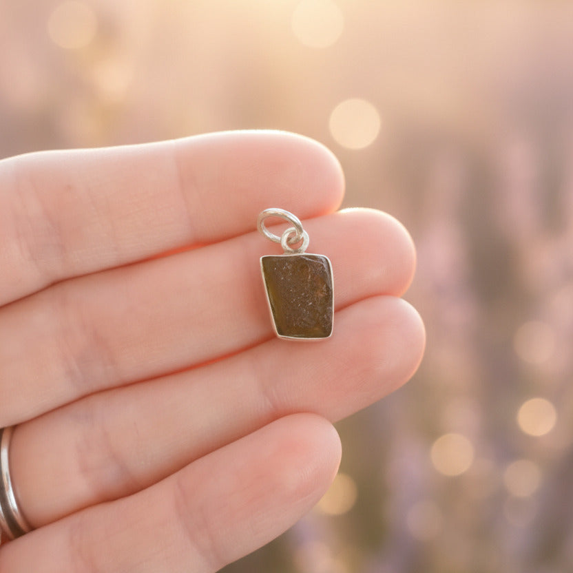 Colgante Moldavita en Plata de Ley 925 - Piedra Natural Transformadora