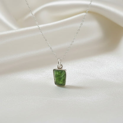 Colgante Moldavita en Plata de Ley 925 - Piedra Natural Transformadora