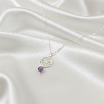 Colgante "Claridad Interior" en Plata de Ley - Amuleto Trébol de Cuatro Hojas y Amatista