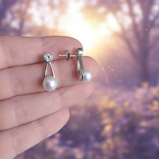Pendientes "Gota de Luz Eterna" – Plata Rodiada, Perla Cultivada y Circonita (19.7 mm)