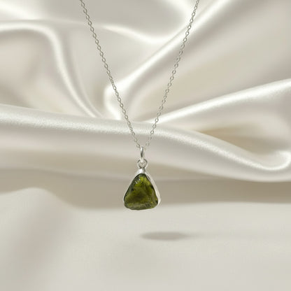 Colgante Moldavita en Plata de Ley 925 - Piedra Natural Transformadora