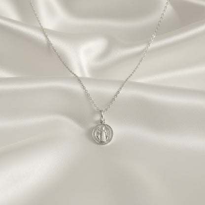 Colgante "Protección Atemporal" – San Benito de 10.8 mm en Plata de Ley 925