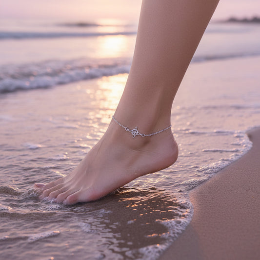 Tobillera "Senda de Luz" – Nudo de Bruja con Circonita Central en Plata de Ley 925