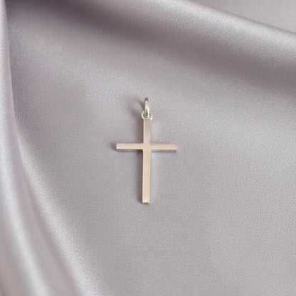 Colgante "Dualidad Sagrada" – Cruz de Doble Faz en Plata de Ley (Pulida y Labrada)