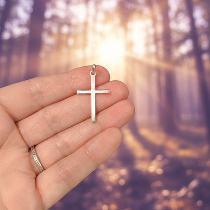 Colgante "Dualidad Sagrada" – Cruz de Doble Faz en Plata de Ley (Pulida y Labrada)
