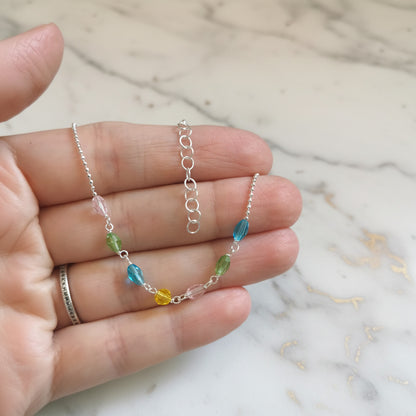 Tobillera de Plata de Ley 925 con Cadena de Bolitas y Piedras de Colores - Amuleto de Enraizamiento y Regalo de Protección