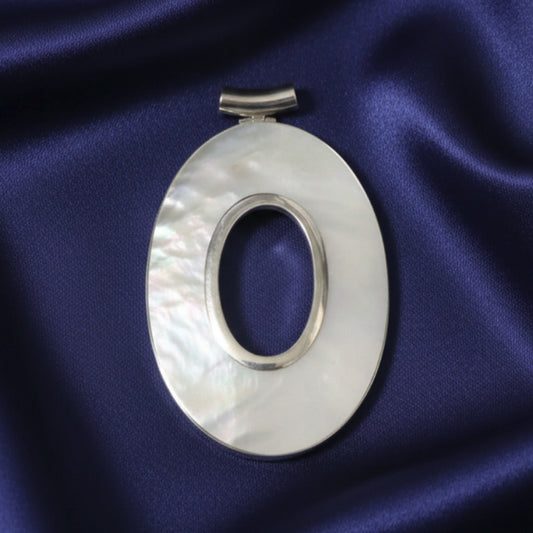 Maxi Colgante Ovalado de Plata de Ley 925 y Nácar Natural - Amuleto de Intuición Lunar, Protección Espiritual y Regalo de Alta Joyería Mística
