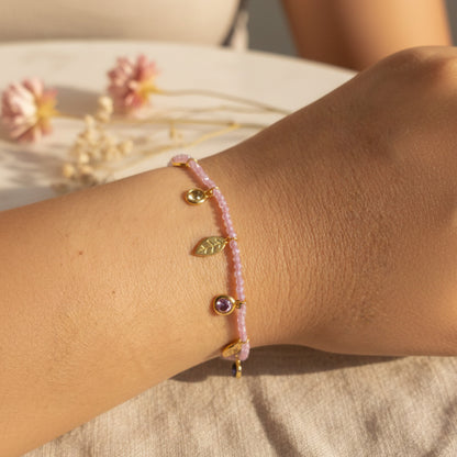 Pulsera de Hojas y Piedras Rosas en Plata de Ley 925 Chapada en Oro con Circonitas - Amuleto de Abundancia Natural, Florecimiento Espiritual y Regalo de Protección Mística