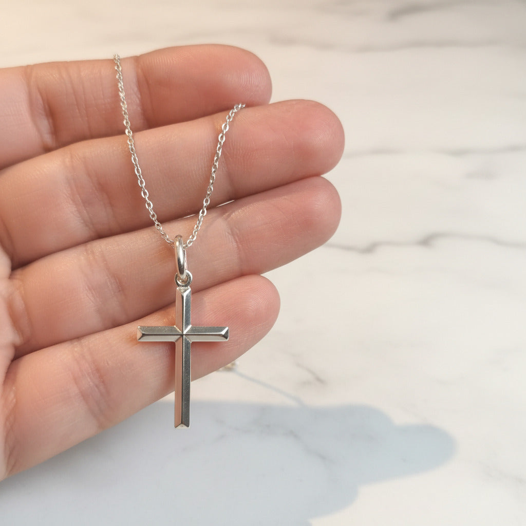 Cruz Clasica Facetada en Plata de Ley 925 - Amuleto de Proteccion y Regalo