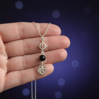 Colgante Nudo de Bruja y Tetragramatón en Plata de Ley 925 con Ónix - Amuleto de Protección