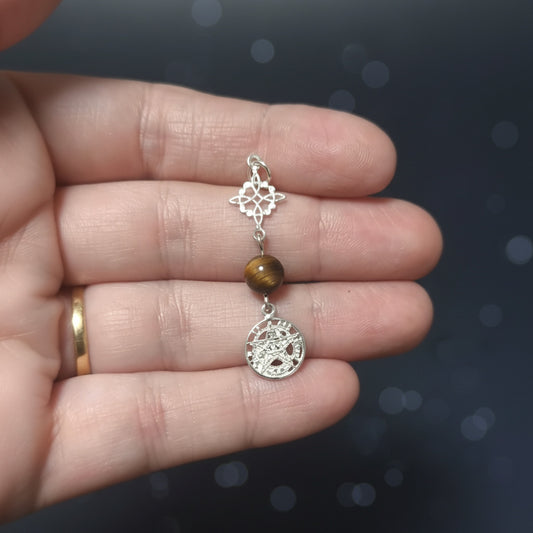 Colgante Nudo de Bruja y Tetragramatón en Plata de Ley 925 con Ojo de Tigre - Amuleto de Protección