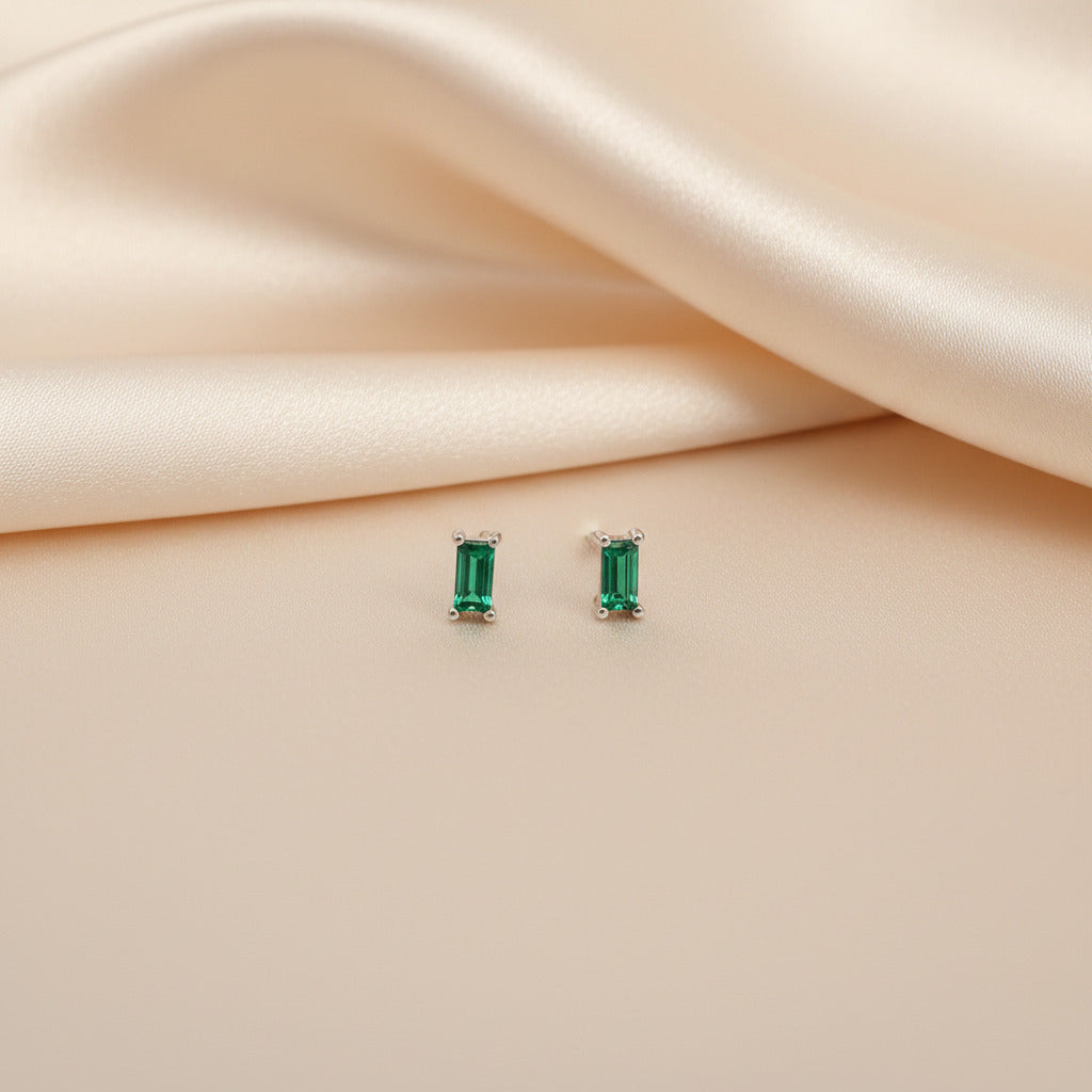 Pendientes Rectangulares en Plata de Ley 925 Rodiada con Circonita Verde - Regalo Elegante