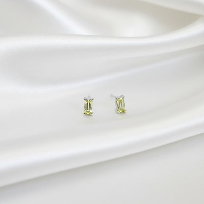 Pendientes Rectangulares en Plata de Ley 925 Rodiada con Circonita Verde Lima - Regalo Elegante