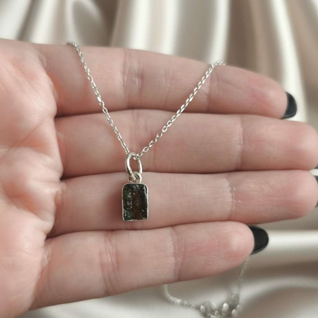 Colgante Moldavita en Plata de Ley 925 - Piedra Natural Transformadora