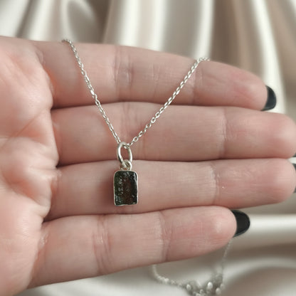 Colgante Moldavita en Plata de Ley 925 - Piedra Natural Transformadora