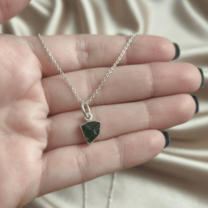 Colgante Moldavita en Plata de Ley 925 - Piedra Natural Transformadora