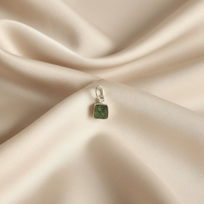Colgante Moldavita en Plata de Ley 925 - Piedra Natural Transformadora