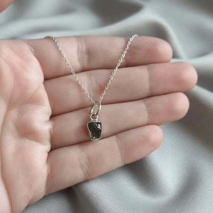 Colgante Moldavita en Plata de Ley 925 - Piedra Natural Transformadora