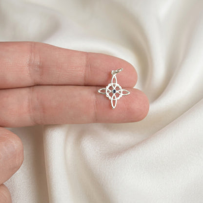 Colgante Nudo de Brujas de Plata de Ley 925 con Circonita | Plata y Magia