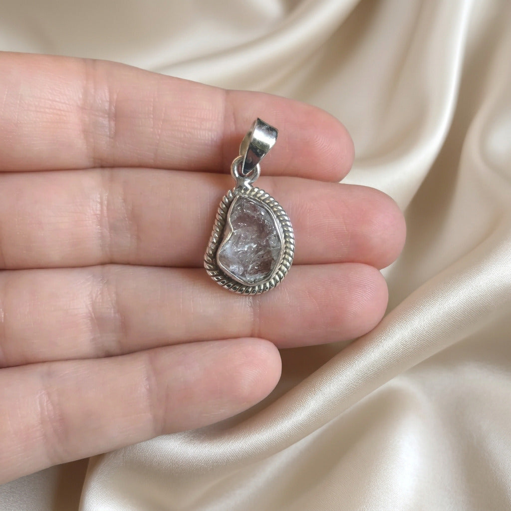 Colgante de Diamante de Herkimer y Plata de Ley 925 | Plata y Magia