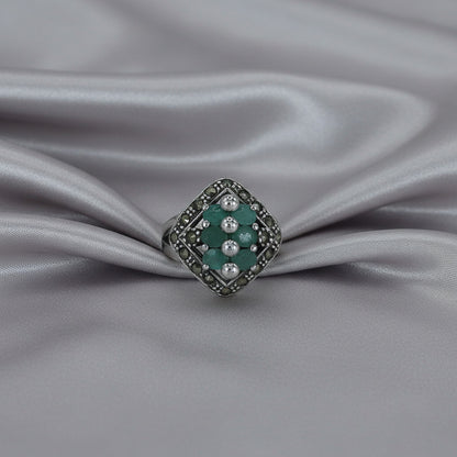 Anillo de Esmeraldas y Marquesitas en Plata de Ley 925 - Regalo de Abundancia y Elegancia