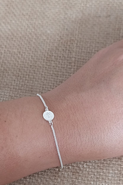Pulsera "Benedictus": Medalla de San Benito en Plata y Cadena Coreana