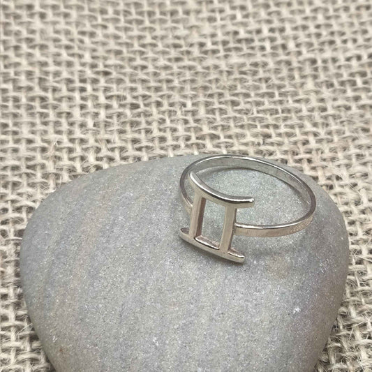 Anillo "Dualidad Sagrada" Géminis - Plata de Ley 925 - Amuleto Astrológico de Comunicación y Adaptabilidad