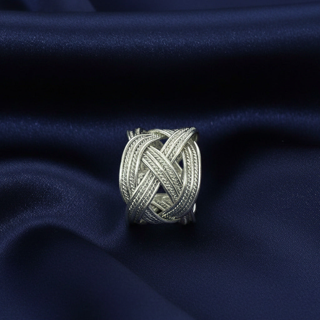 Anillo Trenzado Ancho de Plata de Ley 925 Ajustable - Joyería de Diseño Entrelazado y Regalo Elegante
