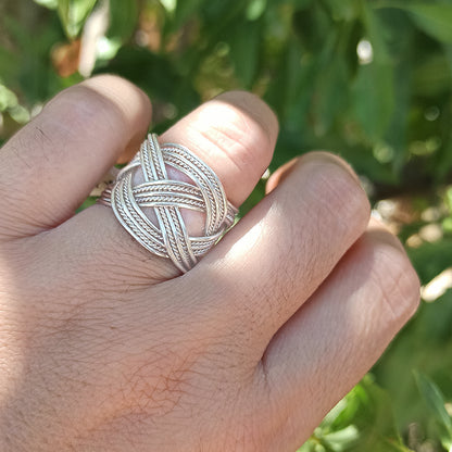 Anillo Trenzado Ancho de Plata de Ley 925 Ajustable - Joyería de Diseño Entrelazado y Regalo Elegante