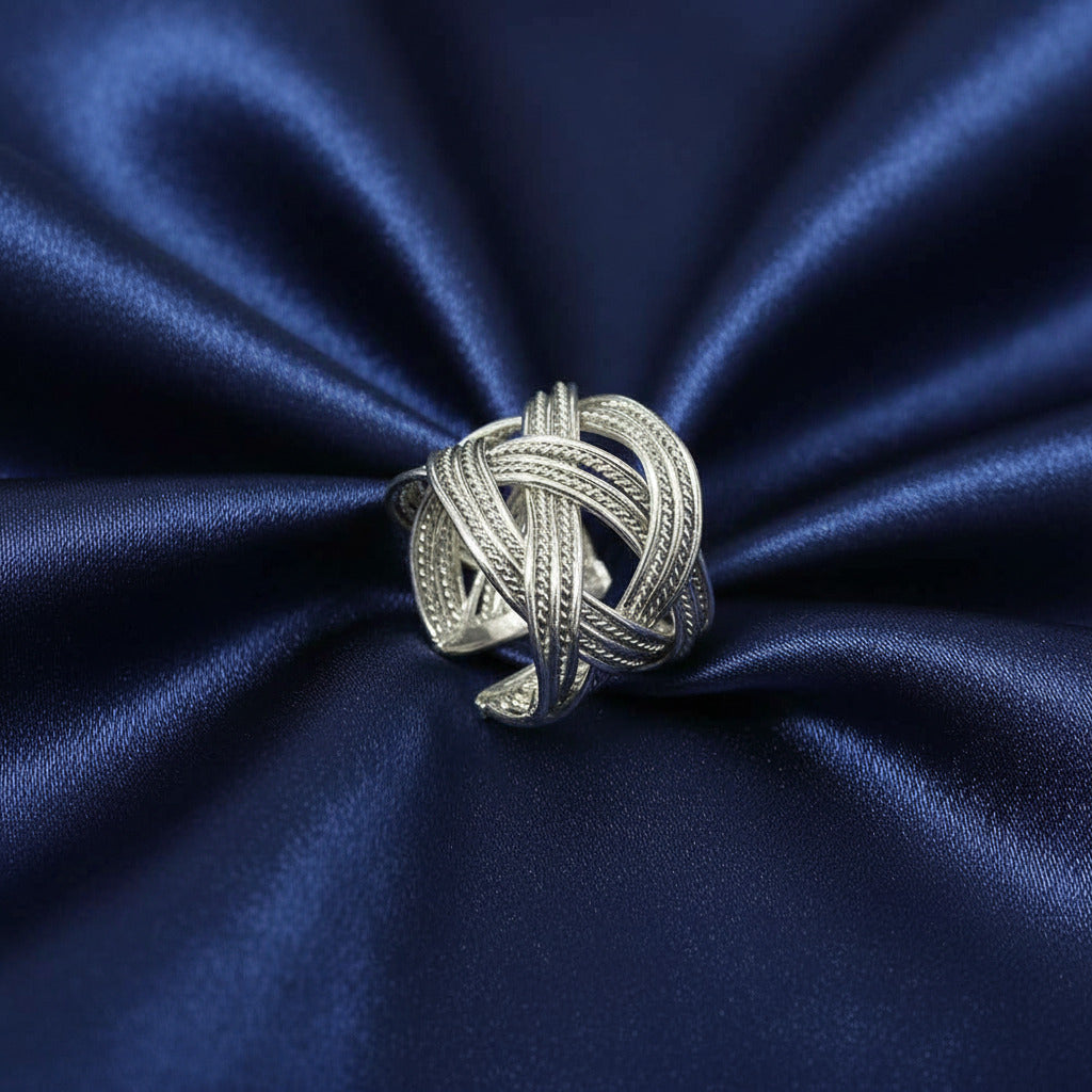 Anillo Trenzado Ancho de Plata de Ley 925 Ajustable - Joyería de Diseño Entrelazado y Regalo Elegante