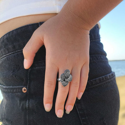 Anillo "Destello de Medianoche" – Sortija de Plata de Ley 925 y Marquesitas Labradas