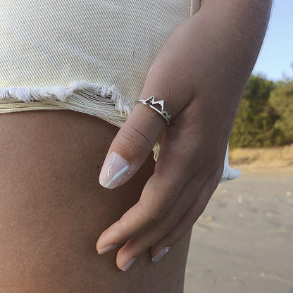 Anillo "Cumbres de Libertad" – Plata de Ley 925 Rodiada – Amuleto de Superación y Fuerza
