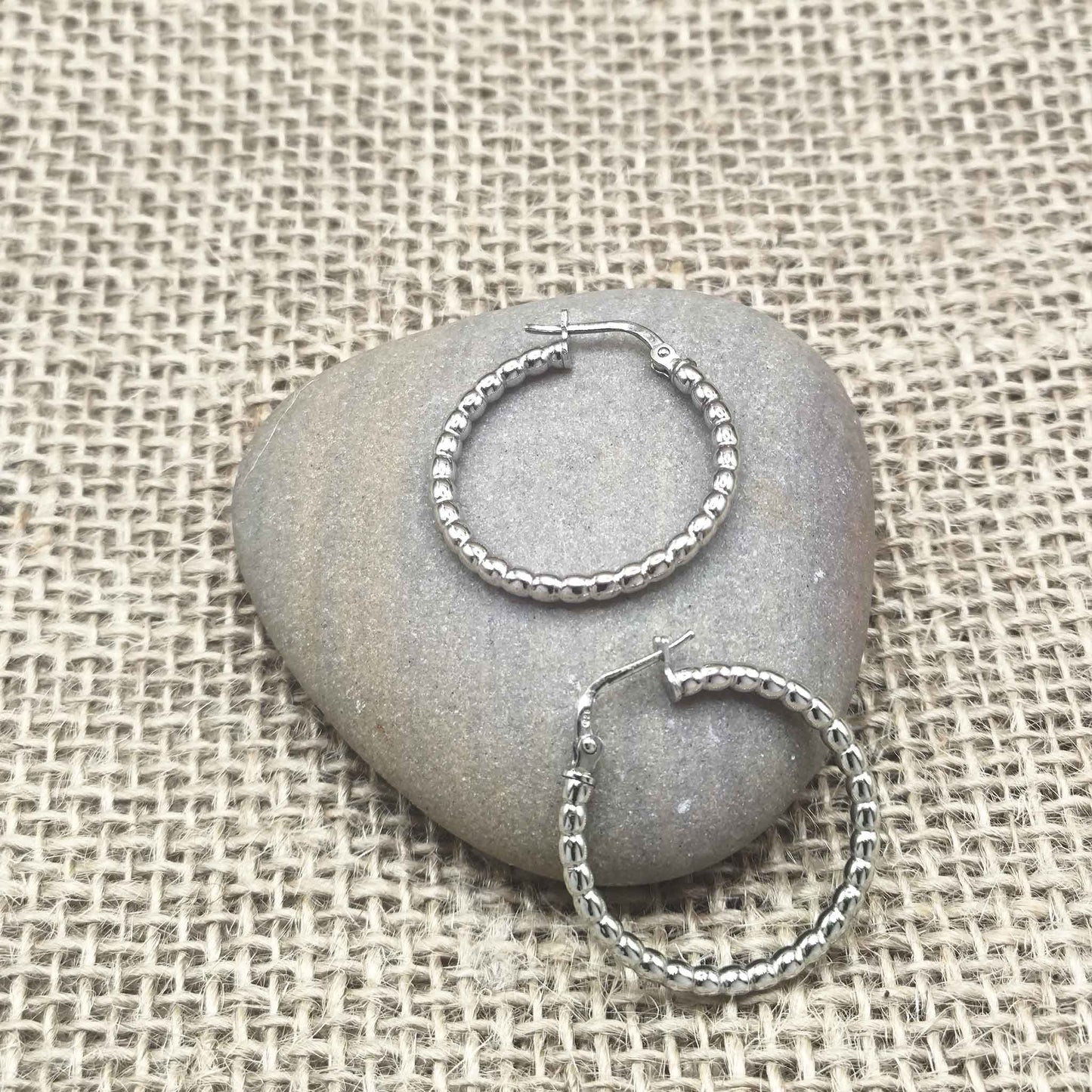 Aros "Círculo de Protección Infinitos" - Plata de Ley 925 Rodiada (24 mm) - Amuleto de Unidad y Equilibrio Cósmico