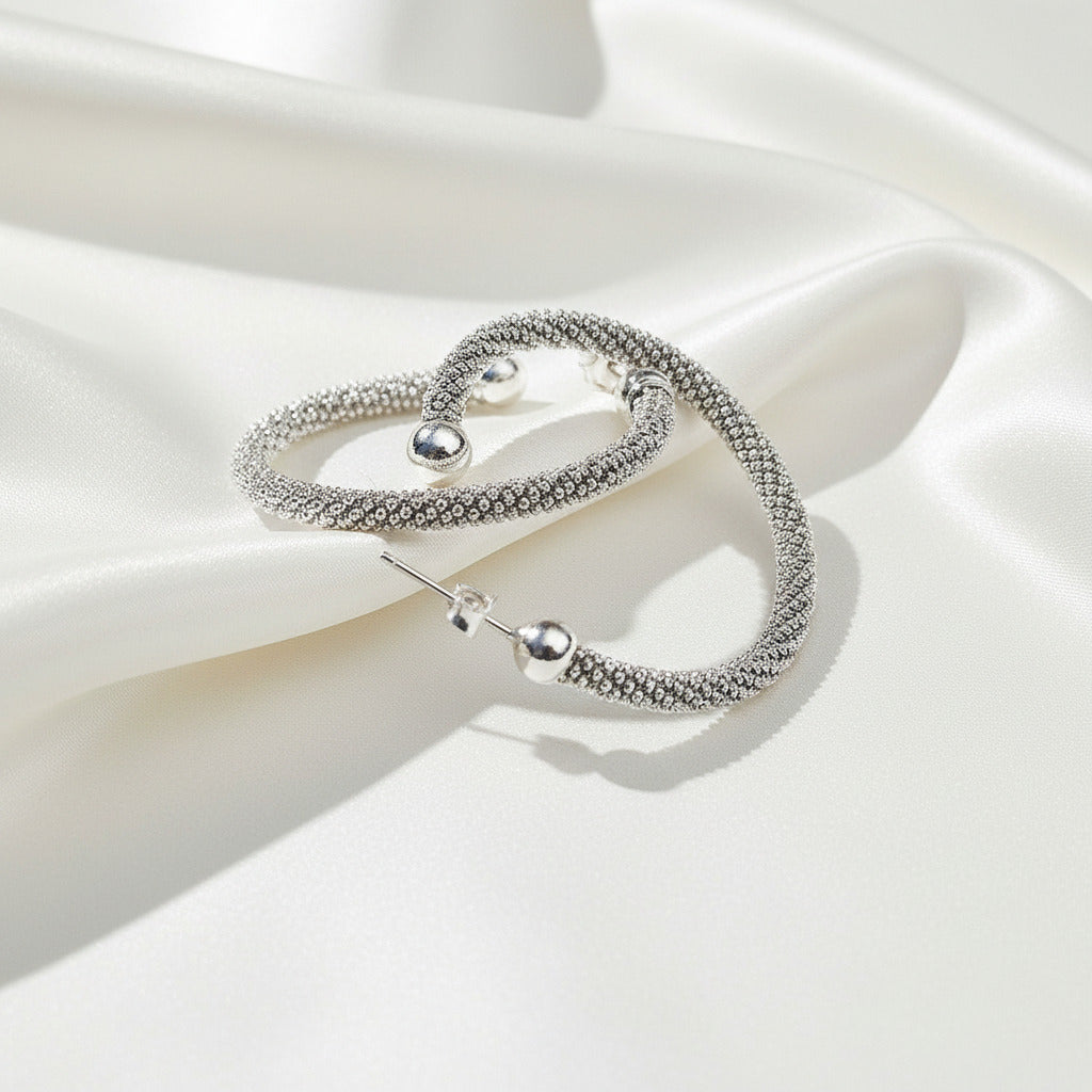 Aros "Eternal Mesh" – Pendientes de Malla Tejida en Plata de Ley 925 (37 mm)