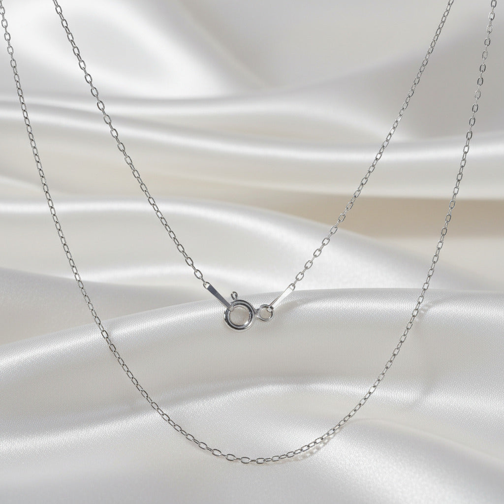 Cadena "Fuerza Sutil" – Plata de Ley Rodiada (1mm), Eslabón Forzado (45 cm)